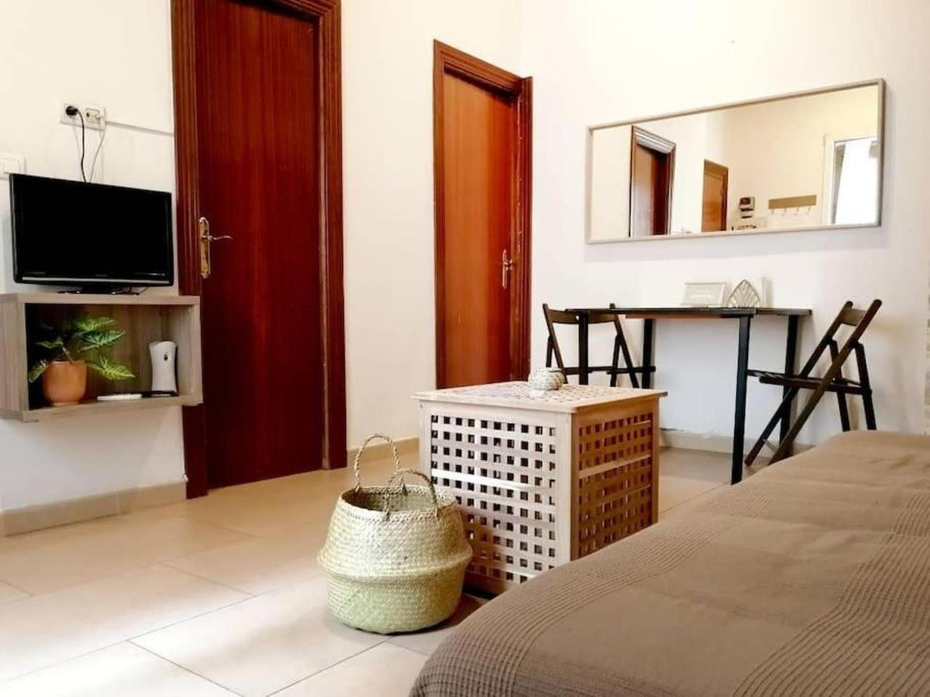 Elvira Residences - Centro & Gran Via Pangsapuri